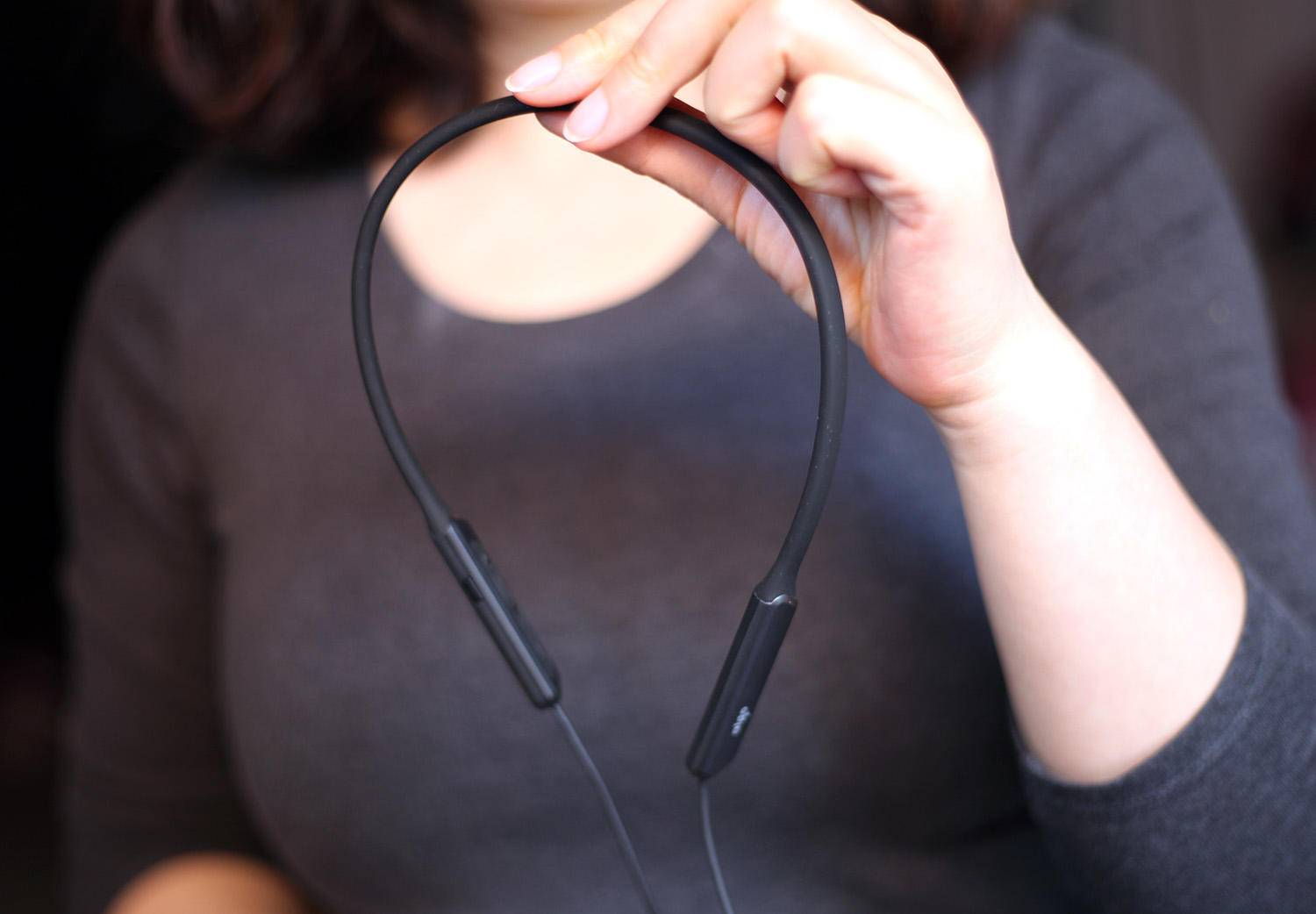 戴上耳机整个世界都安静了,戴上世界就安静的耳机