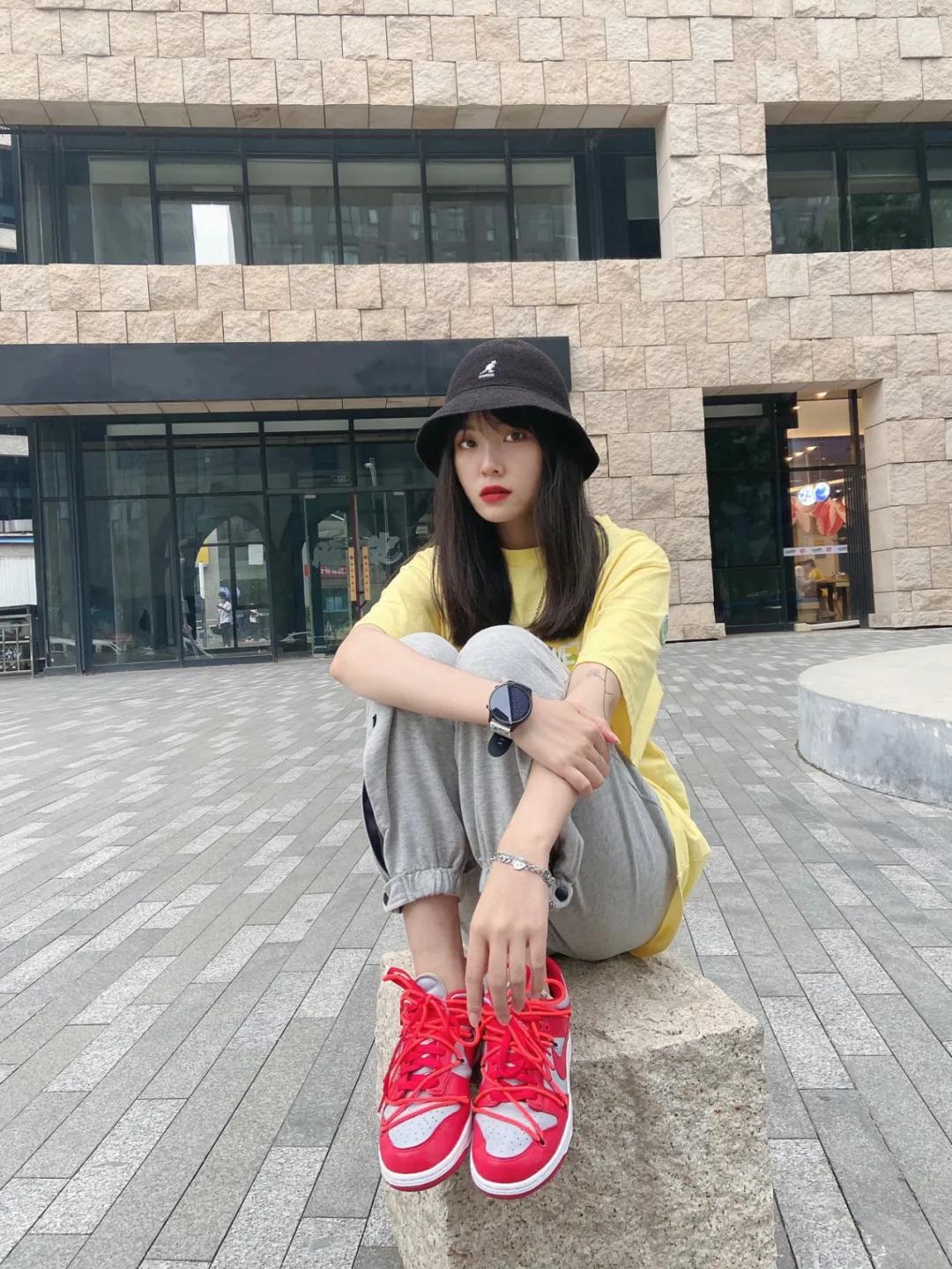 穿搭跟风学生党,穿搭不要盲目的去跟风