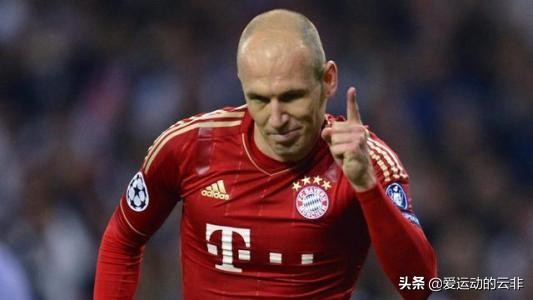 泪目球星,2018没退役的足球传奇巨星有哪些