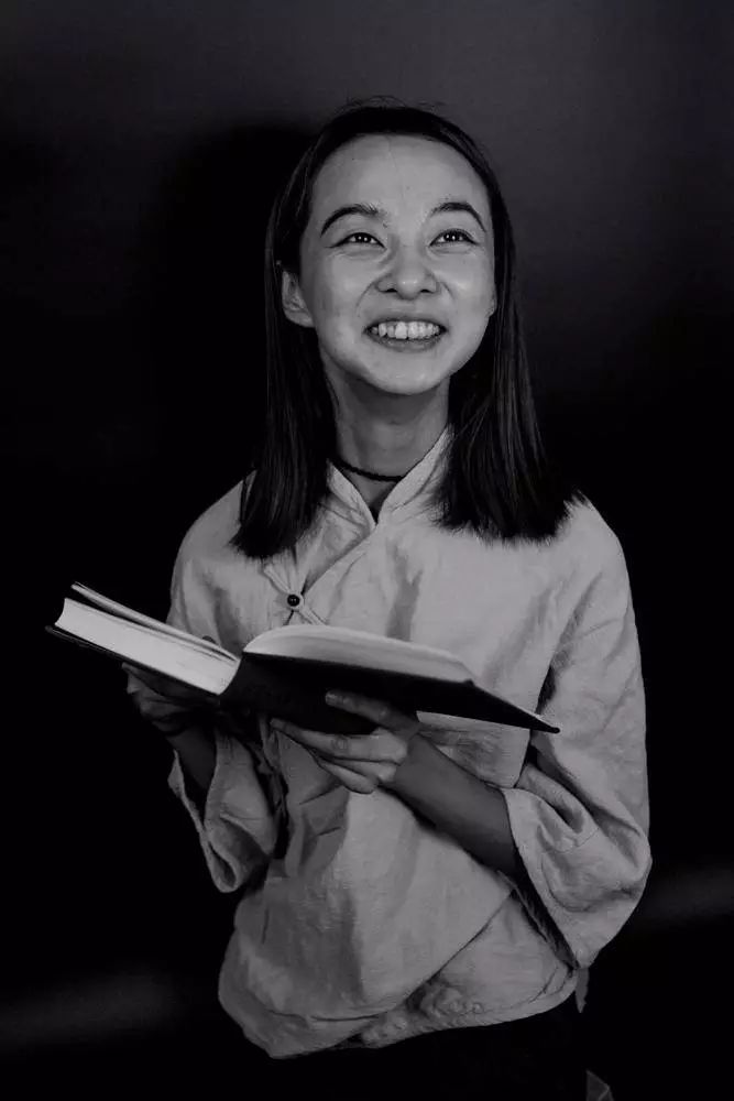 十位残障女性的肖像