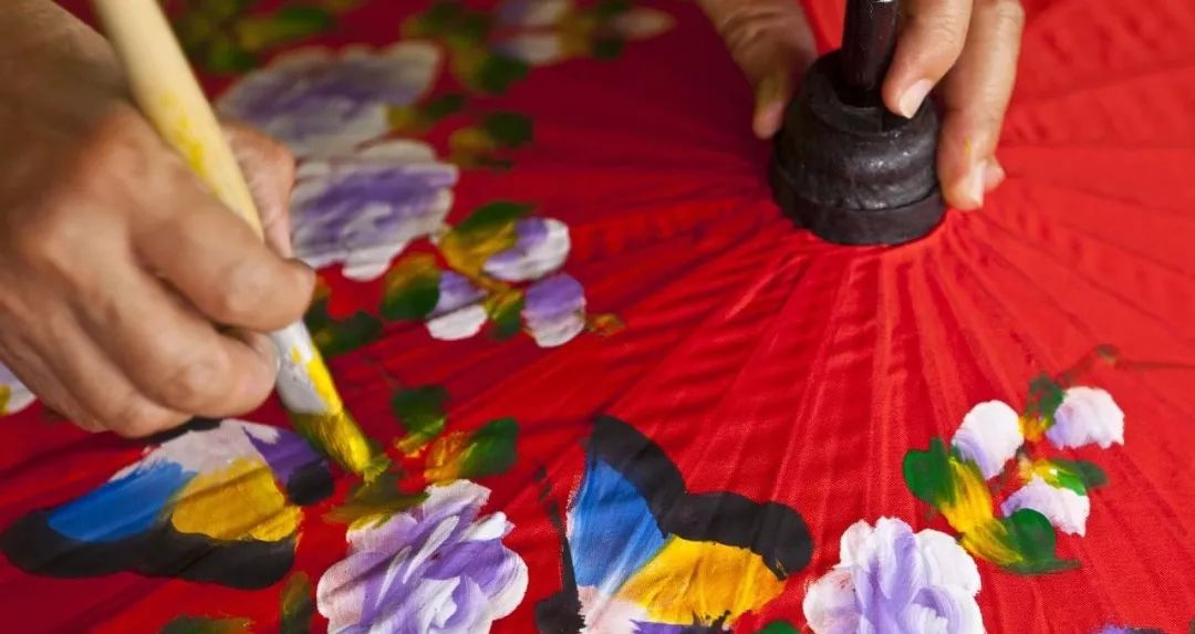 秦朔：吉祥文化的展望，从王老吉和小猪佩奇说起｜品牌新事