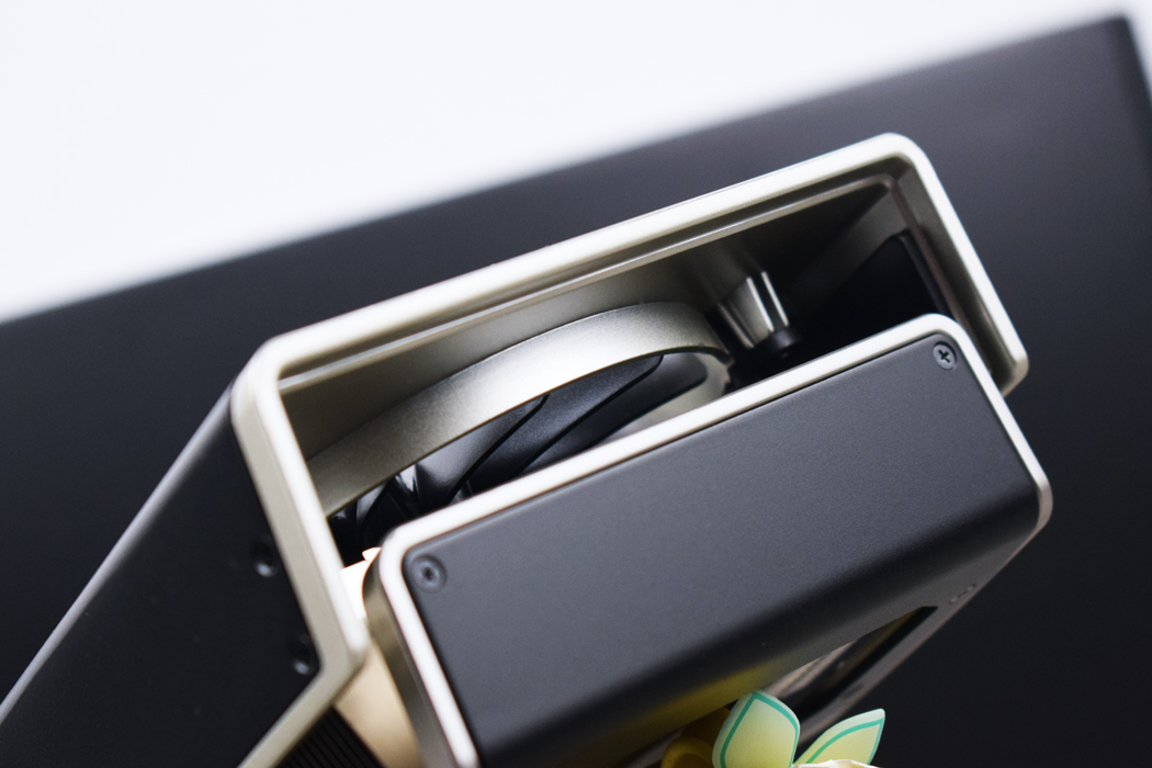 讯景rx6800海外版v1图片,rx6800讯景海外版