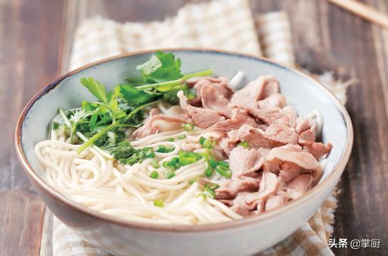 拿龙虾都不换的面条,龙虾面怎么做大人小孩都爱吃