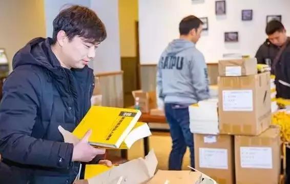 健身教练是怎样学习的,学习健身教练前途怎么样