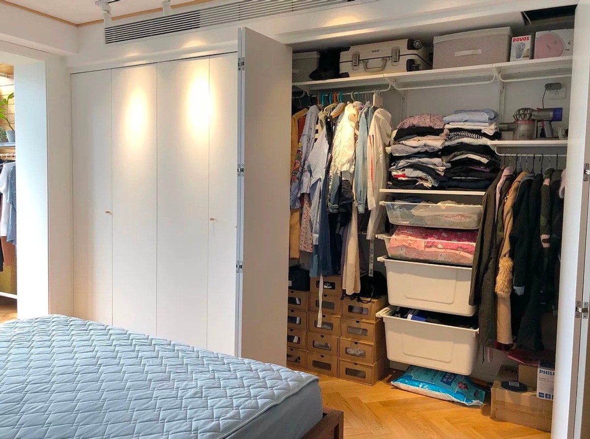 定制衣柜这样布局收纳功能翻两倍,衣柜如何分隔最实用