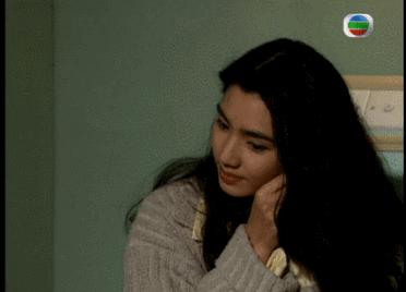 前任总爱碰瓷，老公疑似出轨，49岁香江美人情路坎坷难断爱