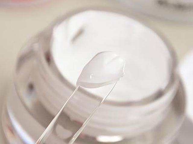 最近韩国化妆品新闻曝光,韩国假化妆品店曝光