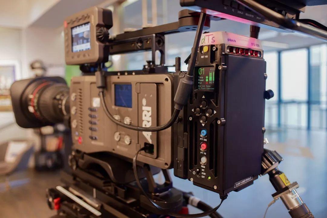 如何将阿莱电影摄影机变身现场直播讯道机