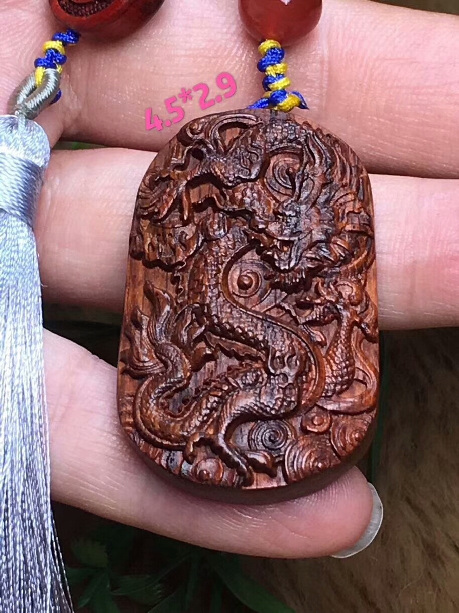 木雕用什么材质的最好,常见的木雕材料一般分为两大类