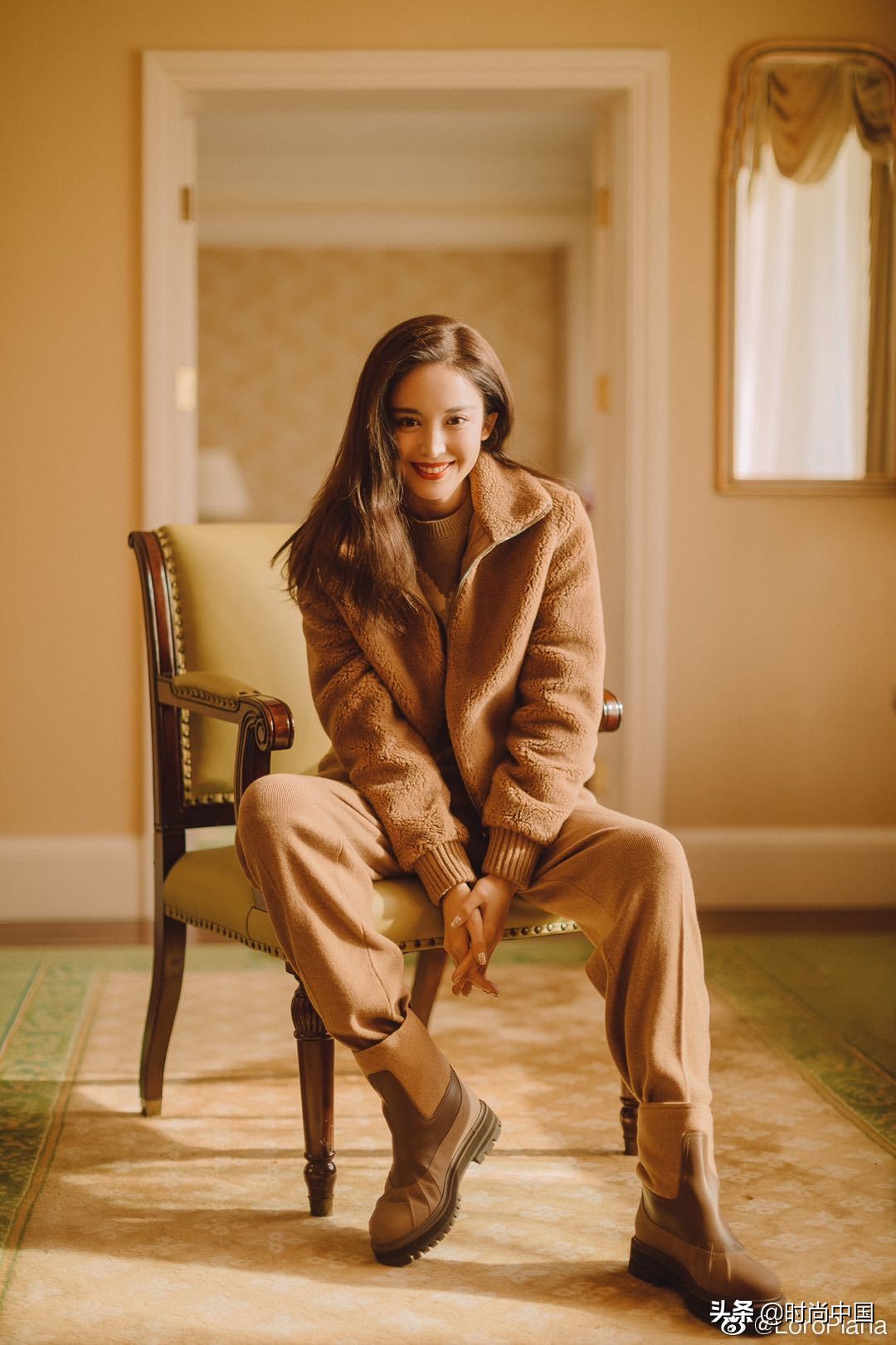 穿皮草是不是有点残忍,娜扎同款双面绒大衣