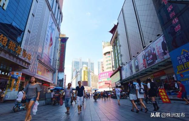 从设计到制版,从设计衣服到生产