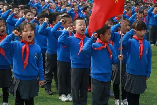 一场疫情是对个人的重塑吗,一场疫情让全民变成了战士