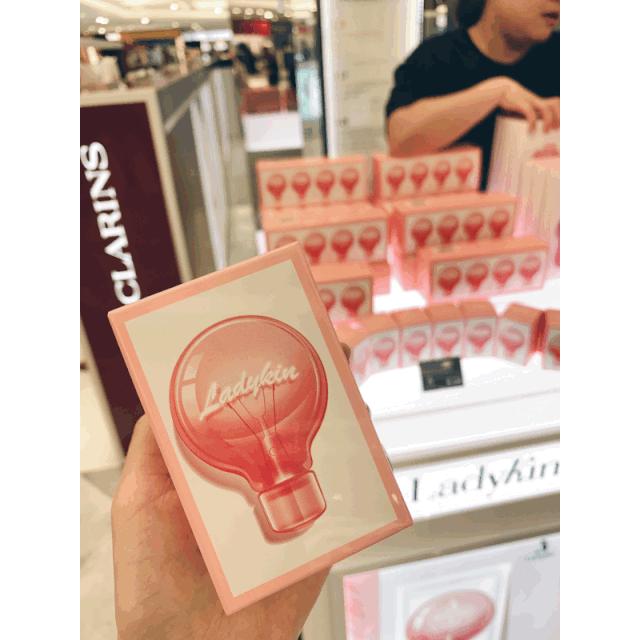 韩国小灯泡美白精华怎么样,韩国小灯泡精华真的能变白吗