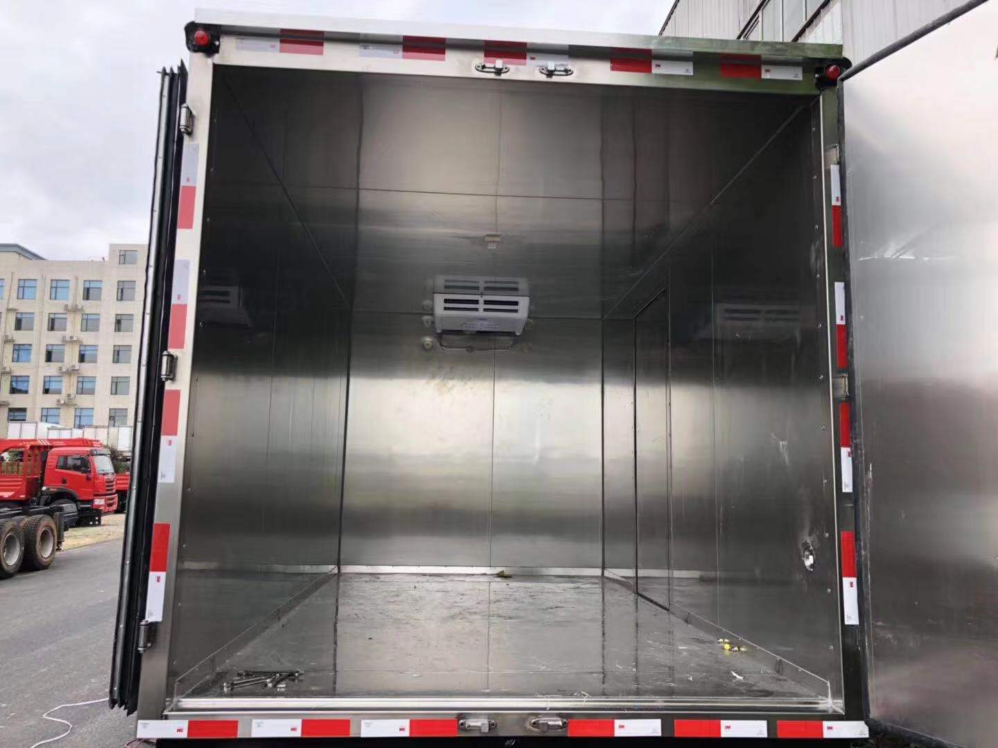 自己买冷藏车跑运输怎么样,买冷藏车跑运输一月能赚3万吗