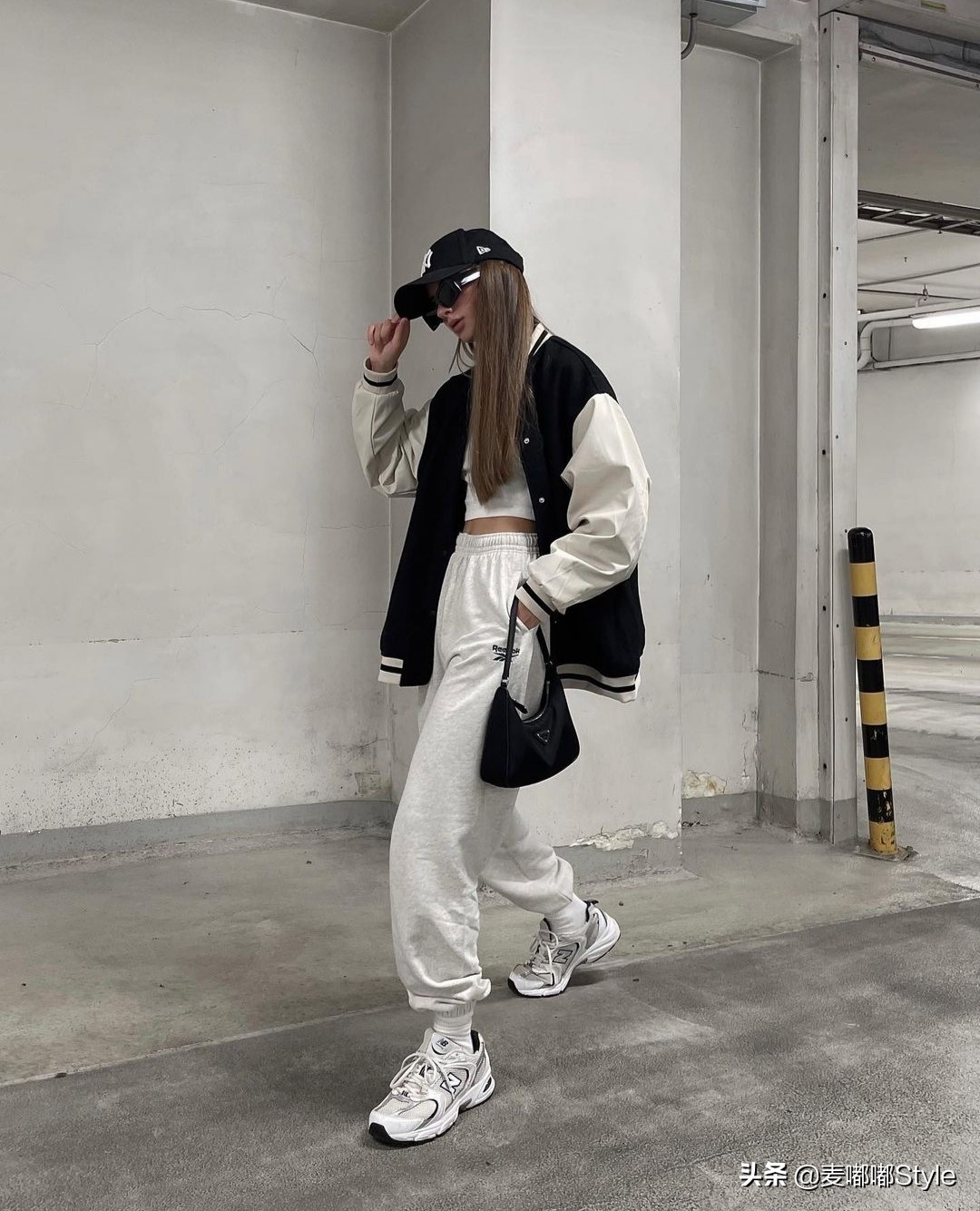 30岁后的女人别再总穿西装，试试超减龄的棒球衣，打造欧美高级感