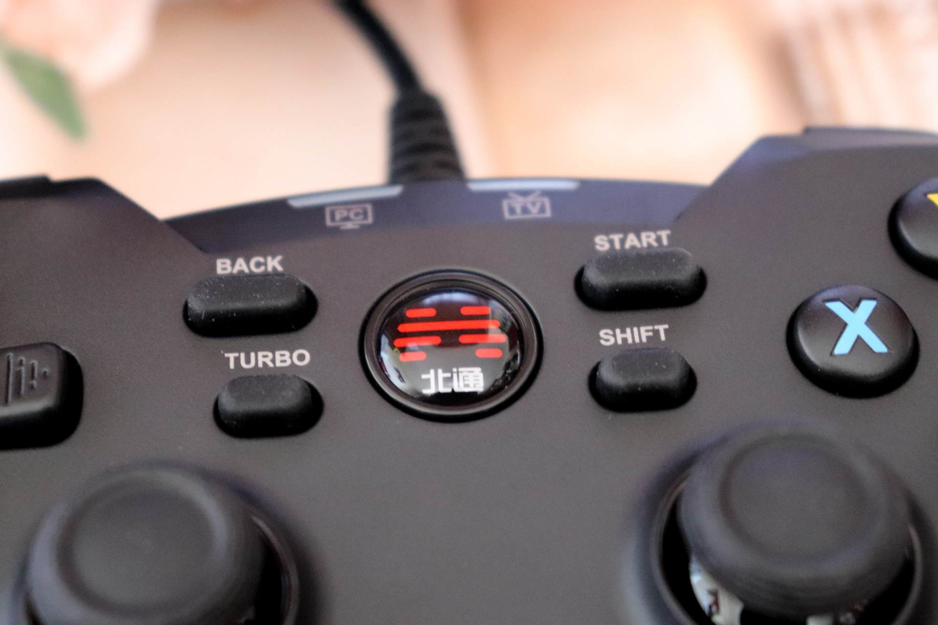 享受游戏的乐趣,北通蝙蝠4手柄怎样控制游戏