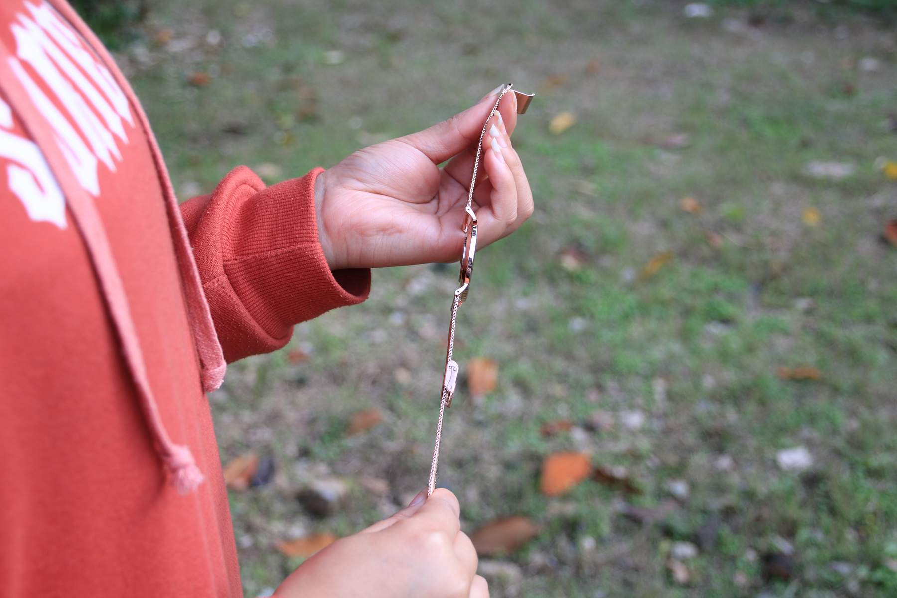鐧惧厓灏忕背鎵嬭〃,灏忕背鎵嬭〃鐧惧厓