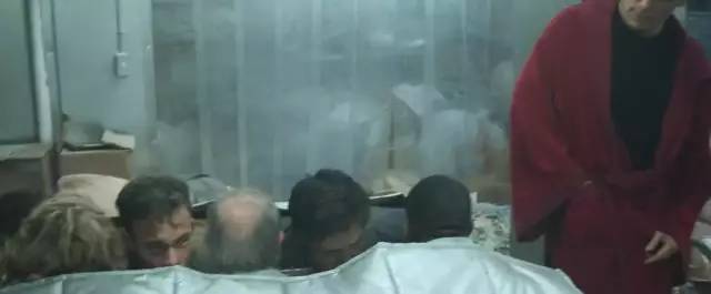 大尺度神作首映吓跑100人，你能忍到几分钟？