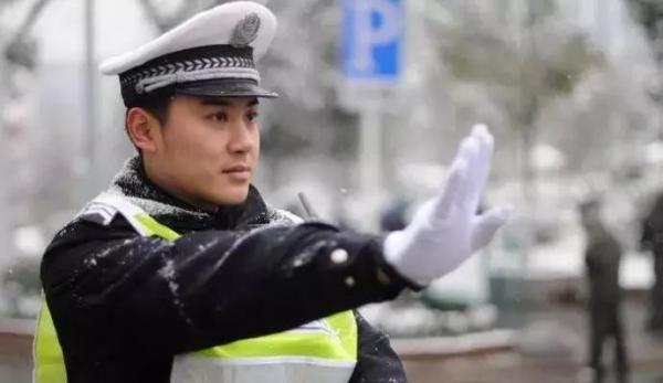 科目一的标志标线图解,交通手势和交通标志标线识图