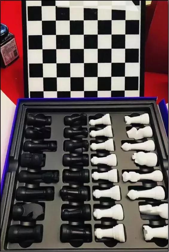 涓鏈堥ゼ姣旀嫾,鍏徃涓鏈堥ゼ绂忓埄姣旀嫾