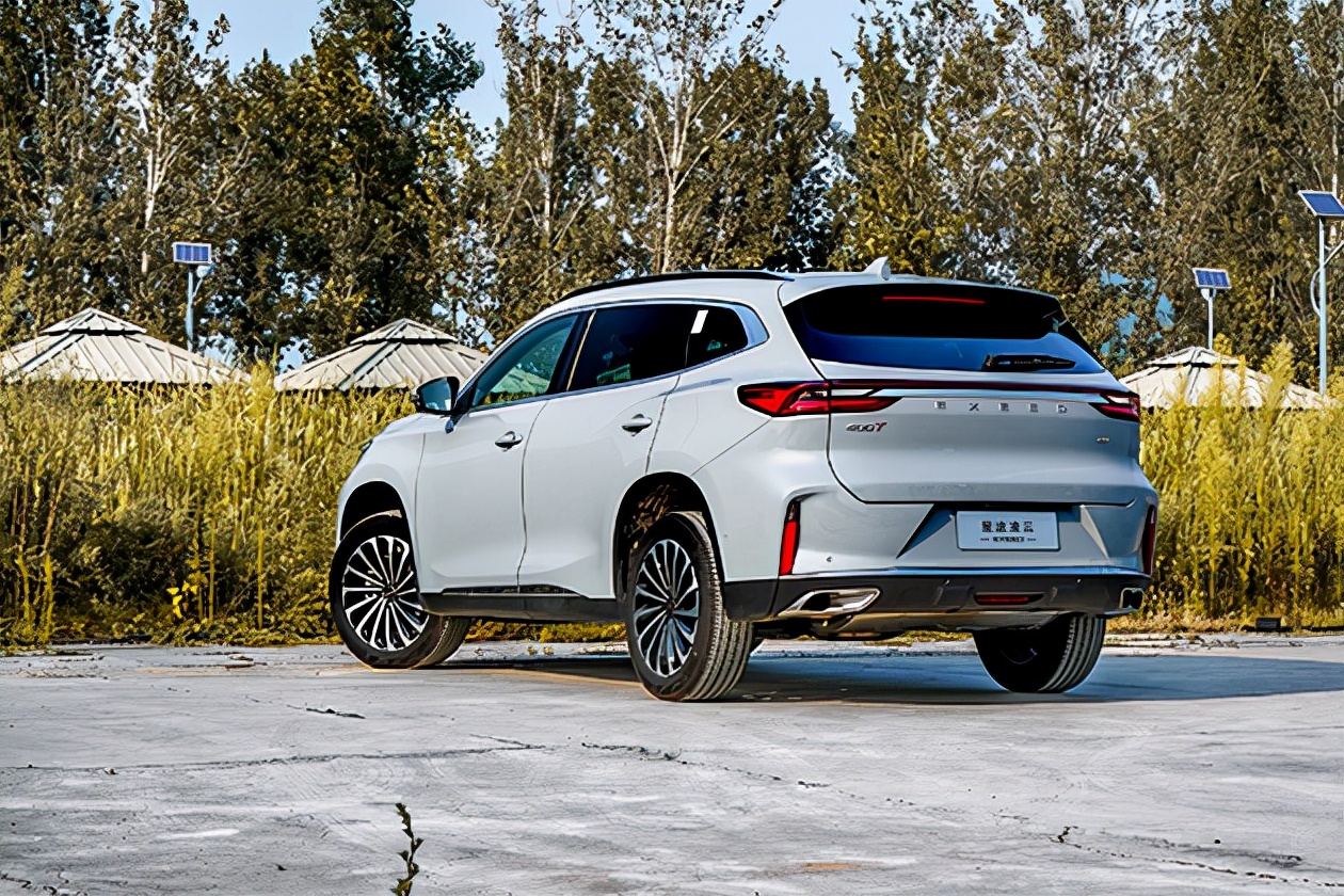 试驾星途凌云400T用自主品牌SUV跑“0-4”是种怎样的体验？