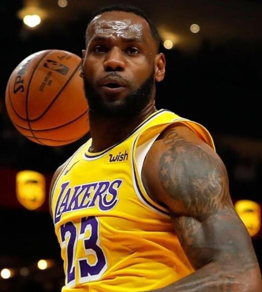 美媒评詹姆斯历史第一人,美媒评选詹姆斯热火生涯top10瞬间