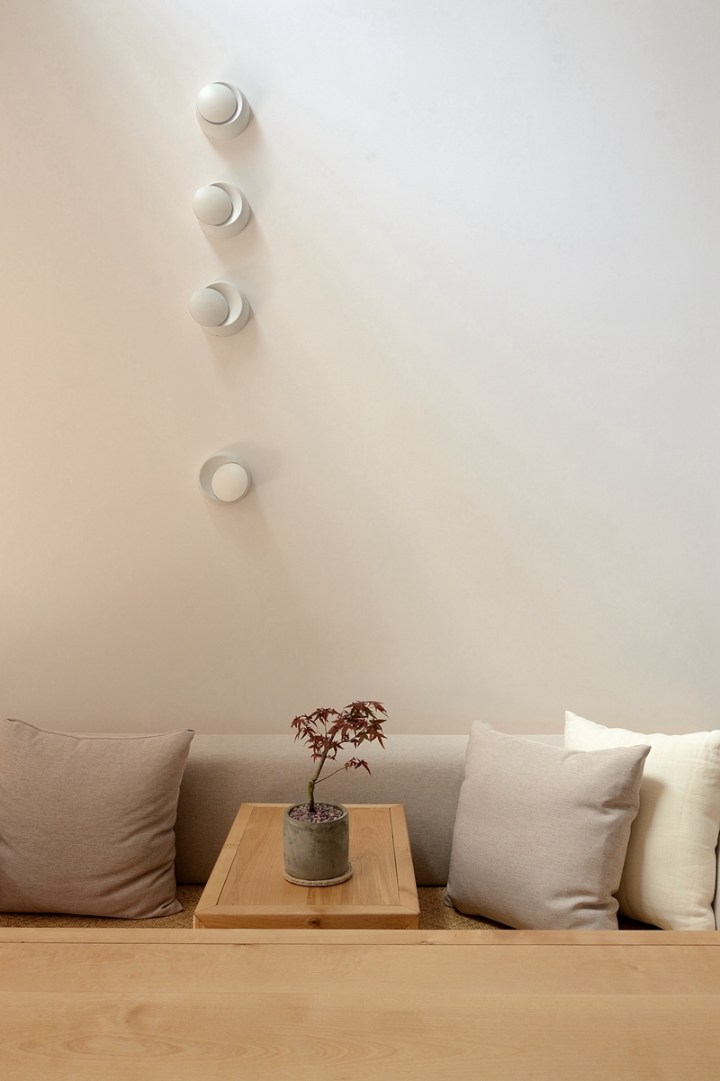 小城的生活简简单单普普通通,很向往学生时代的生活