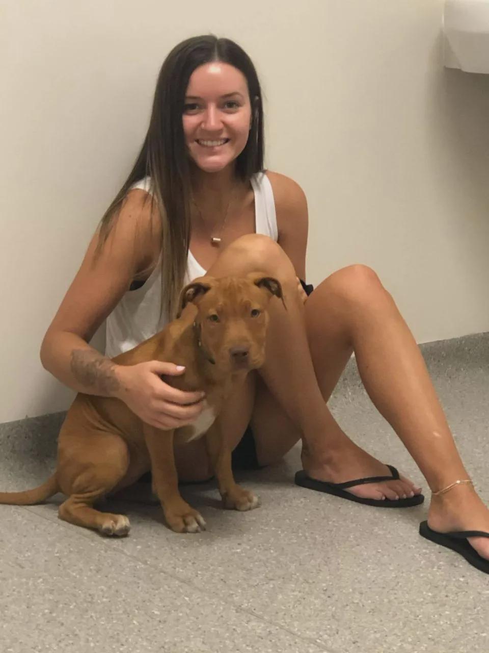 澳洲22岁美女脖子上长肿块，一查竟是罕见的癌症，大家要小心