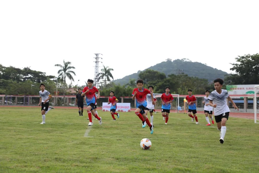 白沙足球比赛,小学校园足球联赛圆满落幕报道