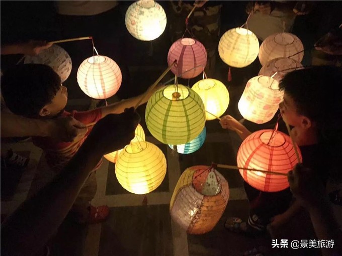 月饼盒做有特色的中秋手工灯笼,中秋节亲子手工月饼灯笼