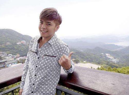 曝罗志祥party选妃，“身材大胸”是基本，夜店搭讪“晚上住哪”