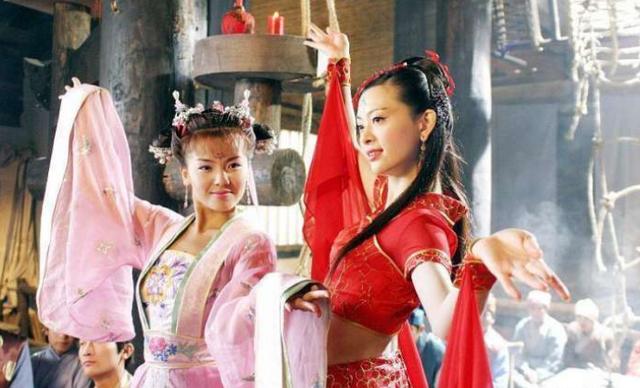 女主分饰两角的电视剧,女主一人分饰三角的网剧