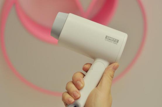 实力碾压戴森小米的吹风机,挑战戴森黑科技
