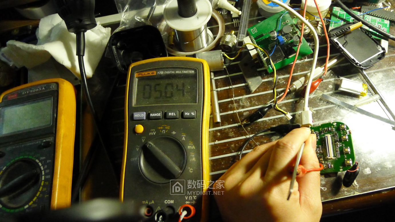 PAPAGO！GoSafe535行车记录仪拆解+电源接反故障维修