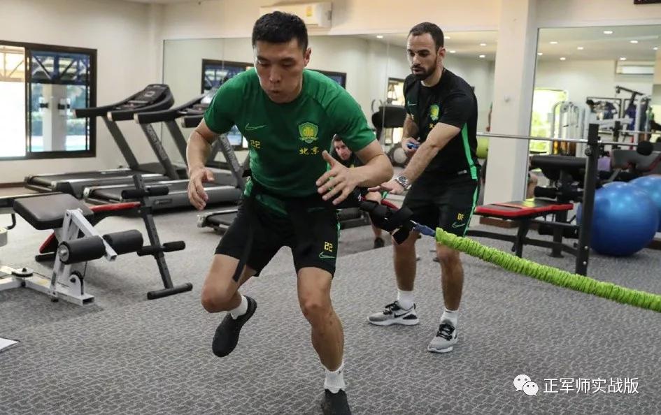 越是困难越要坚强,越是困难的时候越是要扛住