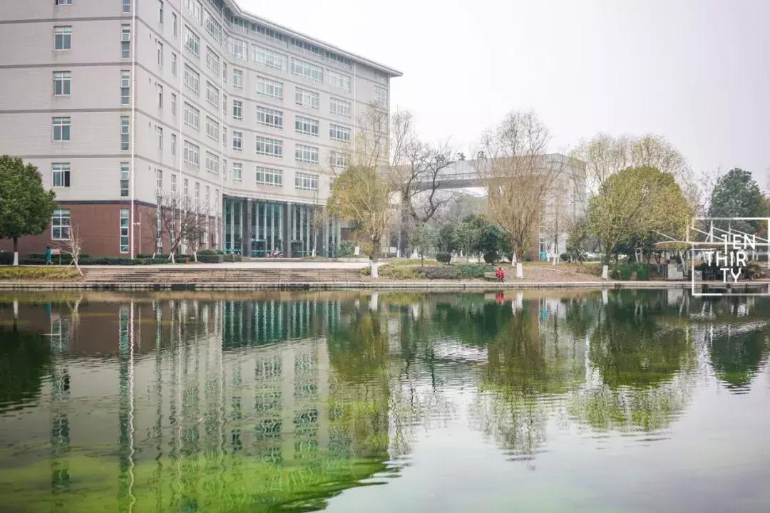 这样的青春，混迹过黄家湖大学城的人都会懂