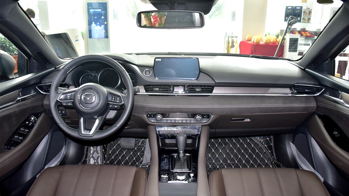 全新马自达阿特兹第一视角,新款阿特兹官方图与实拍