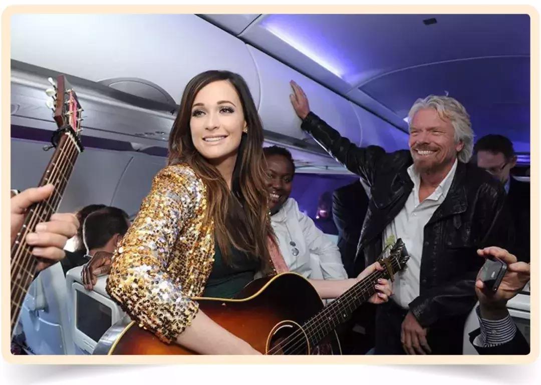 坐飞机见过这么漂亮的空姐吗,空姐坐飞机的奇葩经历