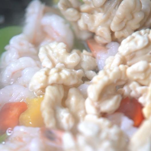 核桃鲜虾,核桃跟虾仁