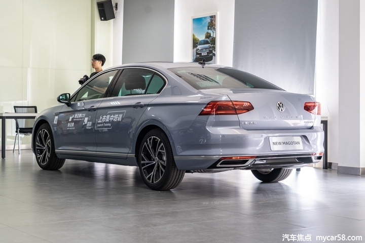 人送外号神车,全新大众小辉腾