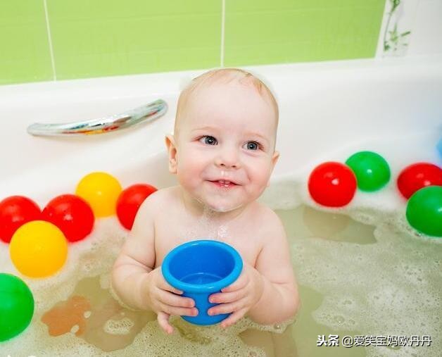 给宝宝擦脸的正确方法,宝宝擦脸怎么擦才是正确