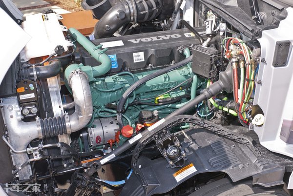 沃尔沃卡车历史车型回顾,沃尔沃vnl400长头牵引车