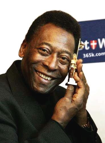 足坛最佳阵容梅西c罗,足坛最强梅西