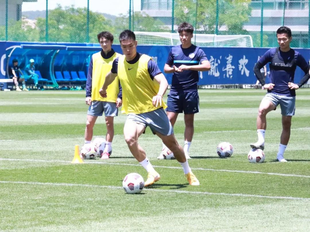 大连人队重返中超,大连集结