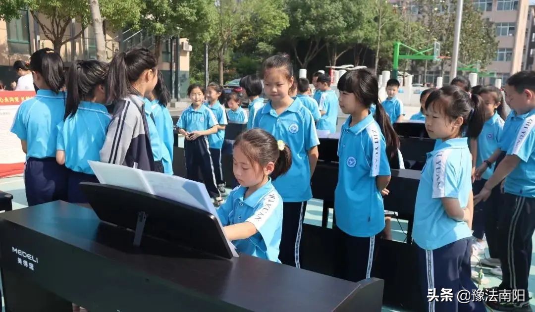 邓州市致远实验学校2023年运动会,邓州致远实验学校元旦