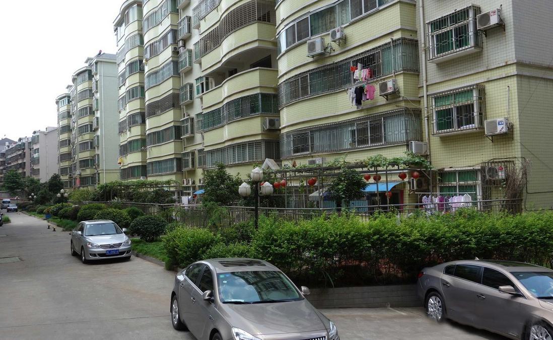 为什么没人买顶楼的房子,为什么内行人不买没电梯顶楼