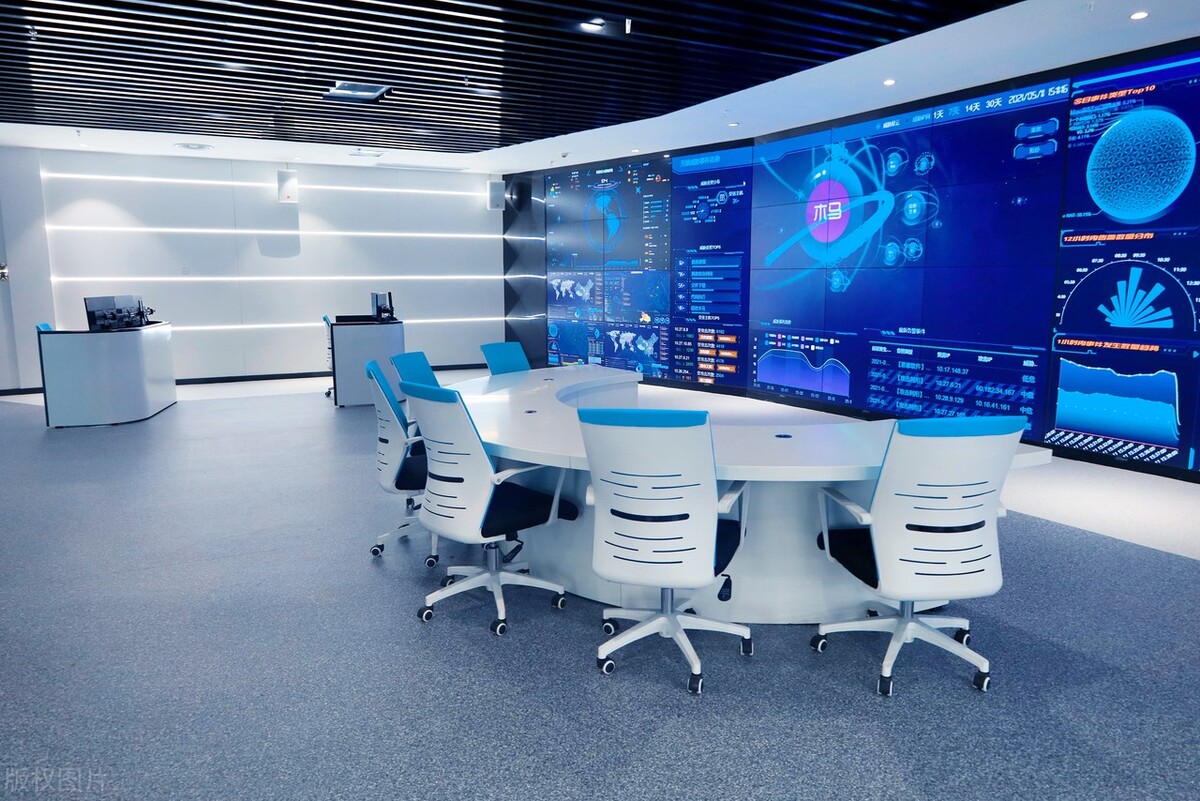 数据科学与大数据技术专业的前景怎么样，该选择主攻开发还是算法