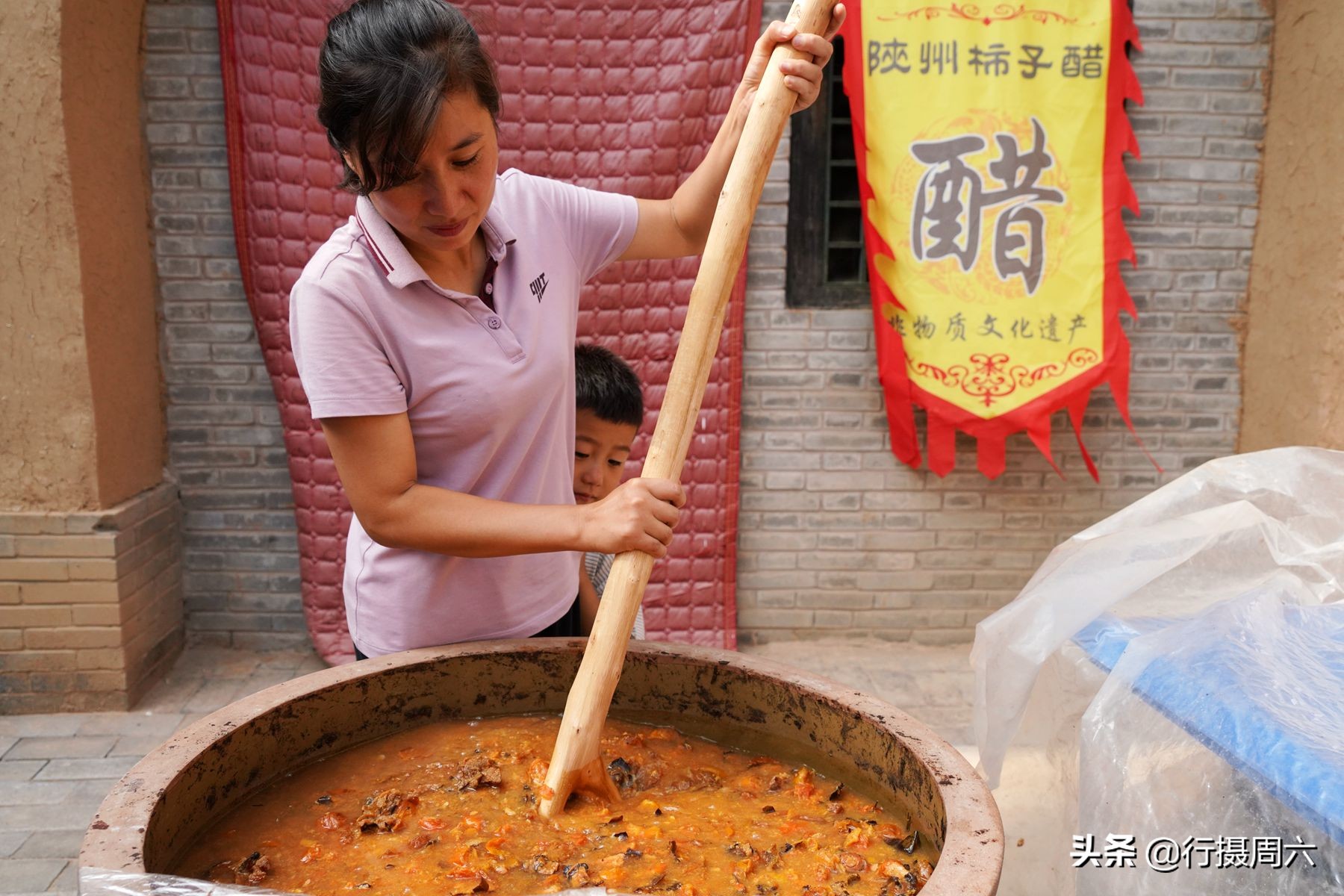 河南农村美女“醋西施”做水果醋，卖醋不出村，年赚20多万元