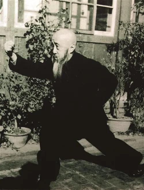 三十多年前的琉璃厂,遍地都是官窑,捡漏的宝地