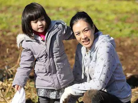 钟丽缇的产后身材恢复秘诀曝光,钟丽缇回应身材走样称在积极备孕